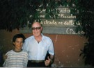 Antonio Piromalli col nipote Leonardo, in Romagna, 2001